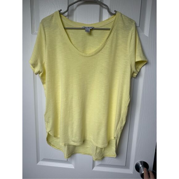 Tommy Bahama Large Yellow Women's Pale Spring Short Sleeve Basic Blouse - Picture 1 of 3